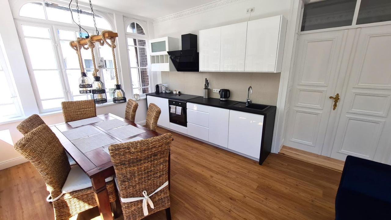 Bajkowy Dom - Apartament Sienkiewicza 5M3 Świnoujście Buitenkant foto